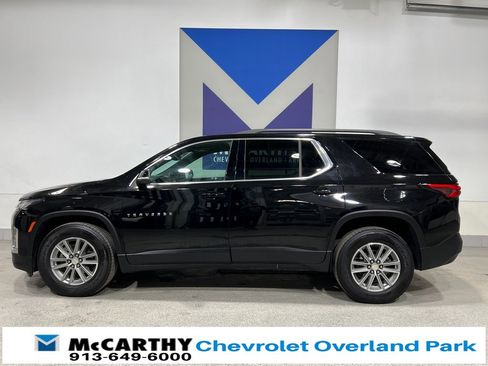 Used 2023 Chevrolet Traverse LT image 8