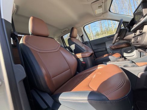 Certified 2024 Ford Maverick Lariat image 33