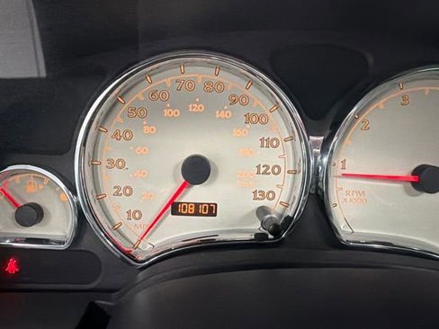 Used 2006 Saturn Vue AWD V6 w/ Chrome Pkg image 16