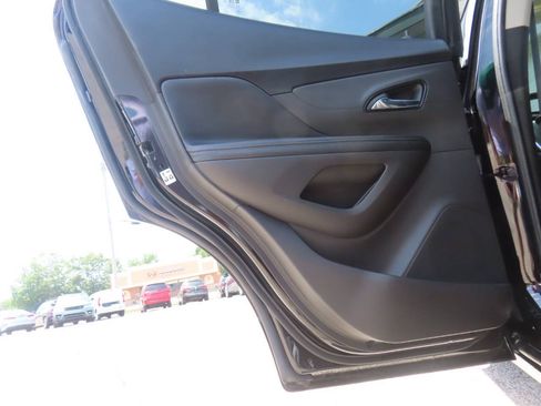 Used 2019 Buick Encore Preferred AWD/4WD image 34