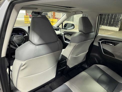 Certified 2024 Toyota RAV4 XLE Premium AWD/4WD image 29