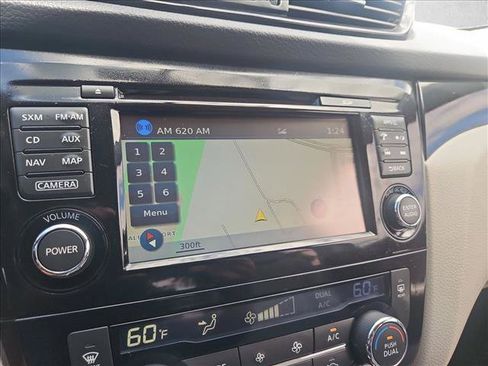Used 2018 Nissan Rogue Sport SV w/ SV Technology Package FWD image 15