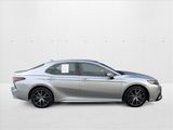Used 2023 Toyota Camry SE image 4