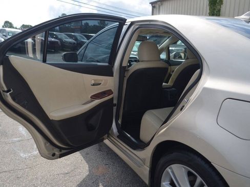 Used 2012 Lexus HS 250h image 21