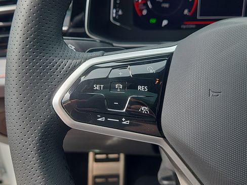 Certified 2025 Volkswagen Jetta GLI Autobahn FWD image 20
