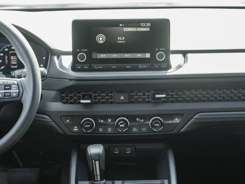 Used 2025 Honda Accord SE image 19