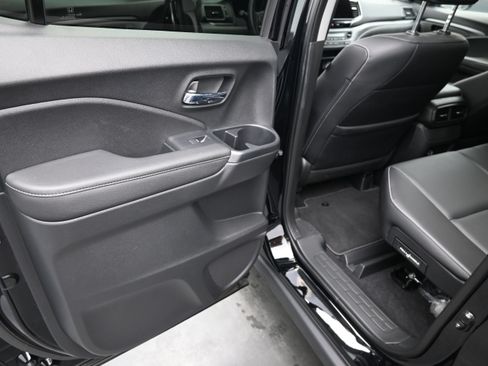 Used 2025 Honda Ridgeline RTL image 19