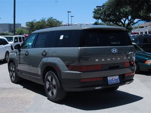 New 2026 Hyundai Santa Fe SE image 5