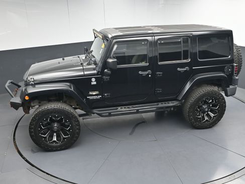 Used 2012 Jeep Wrangler Unlimited Sahara w/ Dual Top Group image 42