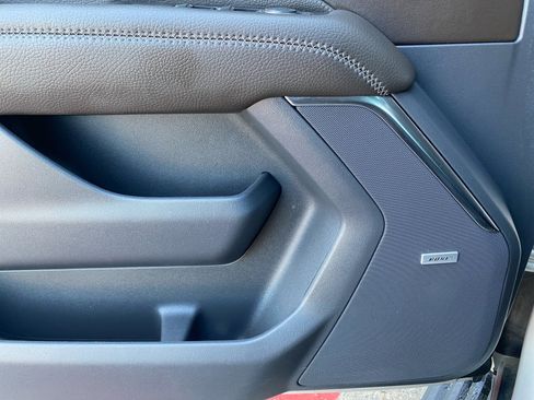 Used 2022 GMC Yukon XL Denali image 28