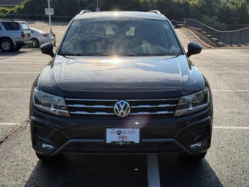 Used 2020 Volkswagen Tiguan SEL w/ Tiguan Three-Row MDO Package image 9