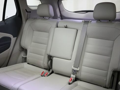 Used 2023 GMC Terrain Denali AWD/4WD image 14