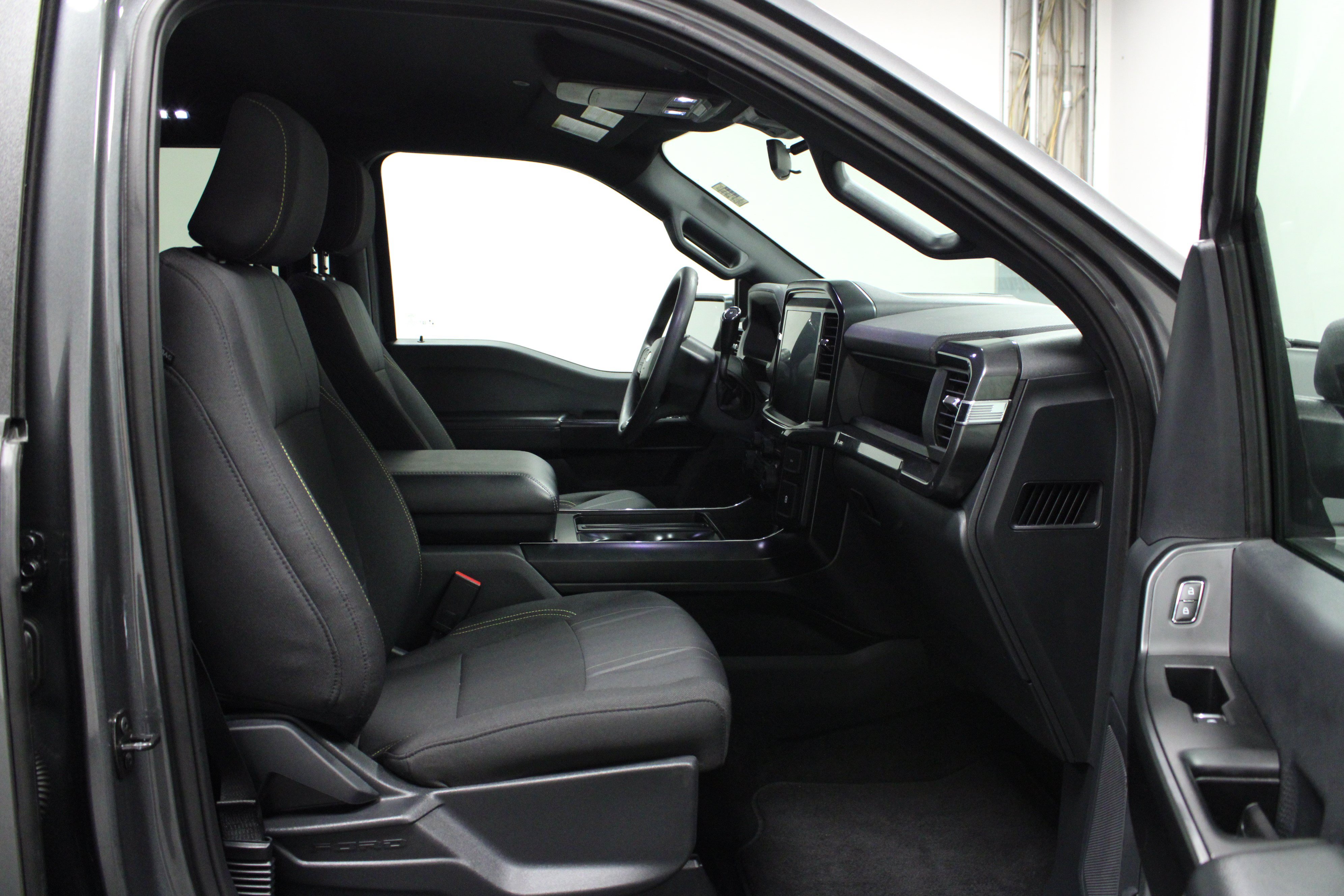 Used 2025 Ford F150 STX RWD image 16