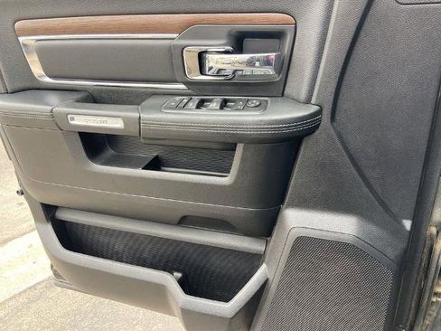 Used 2016 RAM 2500 Laramie w/ Convenience Group image 19