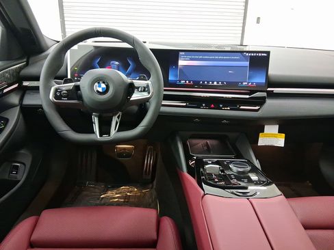 New 2026 BMW 530i w/ M Sport Package RWD image 4