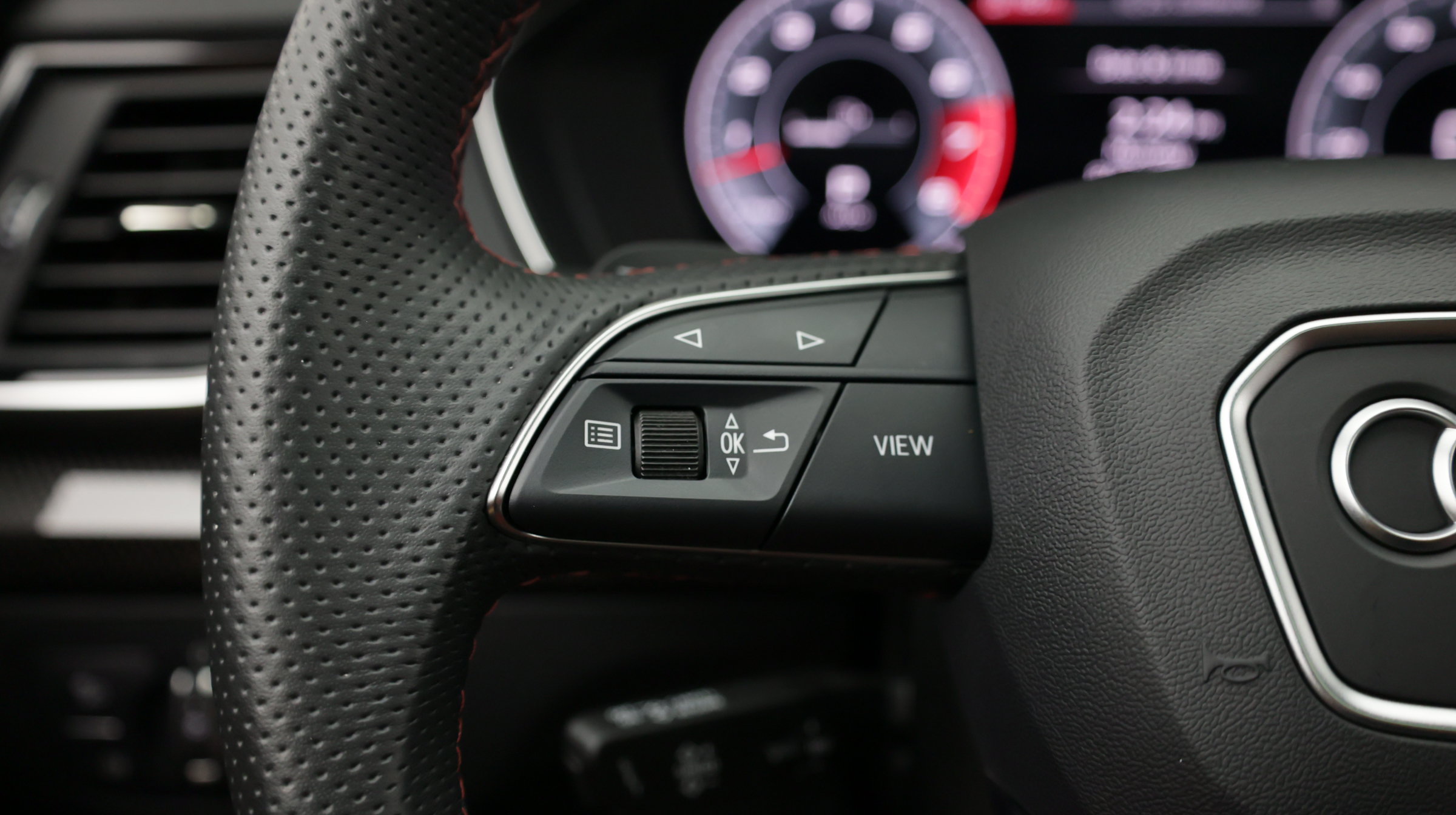 Used 2024 Audi SQ5 Premium Plus AWD/4WD image 28