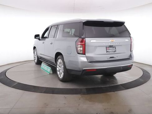 Used 2024 Chevrolet Suburban High Country AWD/4WD image 5