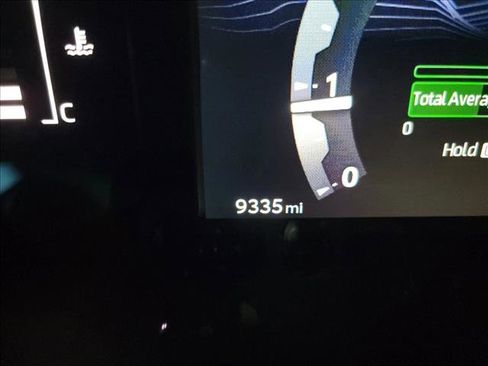 Used 2025 Toyota Tacoma SR5 image 19