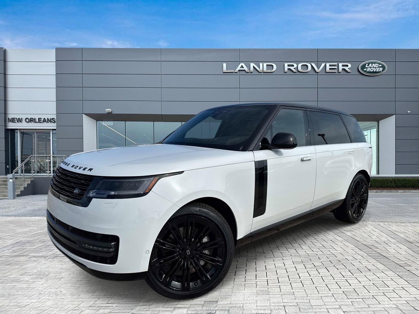 New 2027 Land Rover Range Rover Long Wheelbase SE AWD/4WD image 1