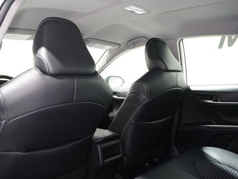 Used 2023 Toyota Camry SE image 16