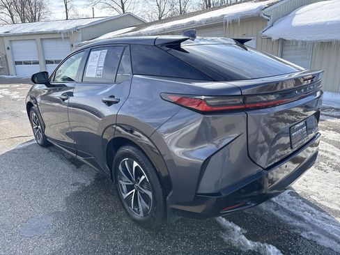 Used 2023 Lexus RZ 450e Premium w/ Accessory Package (2T) image 8