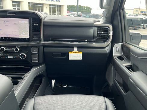New 2026 Ford F250 Lariat w/ Lariat Ultimate Package image 7