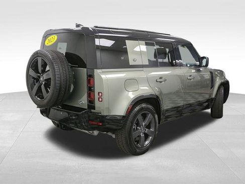 Used 2023 Land Rover Defender 110 X-Dynamic SE image 9