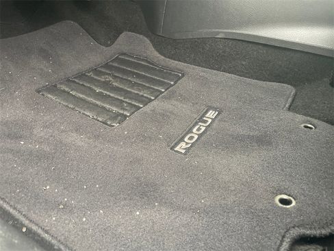 Used 2019 Nissan Rogue SL w/ Premium Package image 37