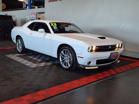 Used 2023 Dodge Challenger GT AWD/4WD image 2