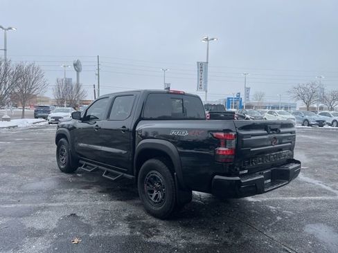 Used 2025 Nissan Frontier PRO-4X image 9