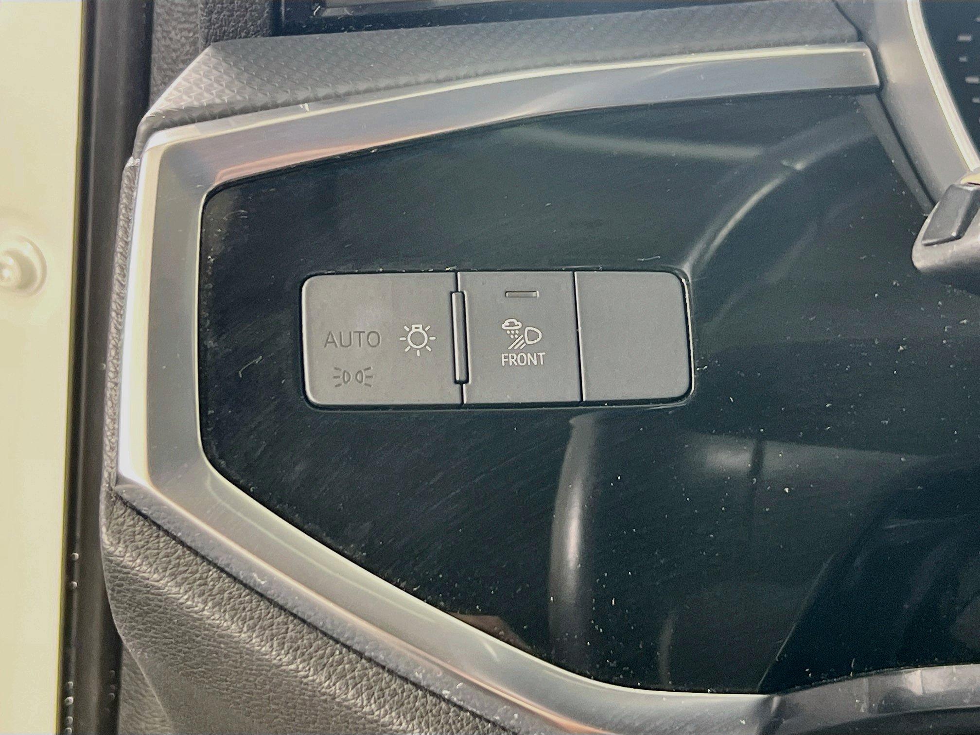 Used 2020 Audi Q3 2.0T Premium Plus w/ Premium Plus Package AWD/4WD image 10
