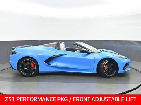 Used 2022 Chevrolet Corvette Stingray Premium Conv w/ Z51 Performance Package RWD image 2