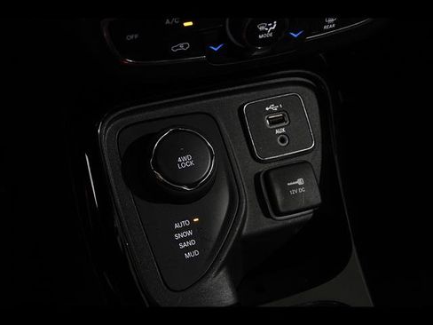 Used 2020 Jeep Compass Limited AWD/4WD image 18