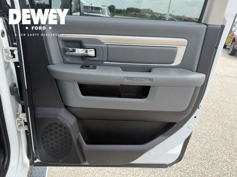 Used 2016 RAM 1500 Big Horn AWD/4WD image 33