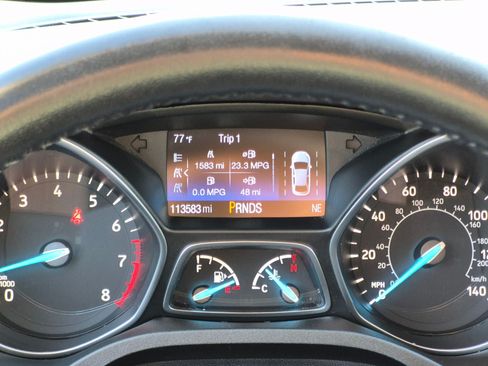 Used 2018 Ford Escape Titanium w/ Ford Safe & Smart Package AWD/4WD image 24