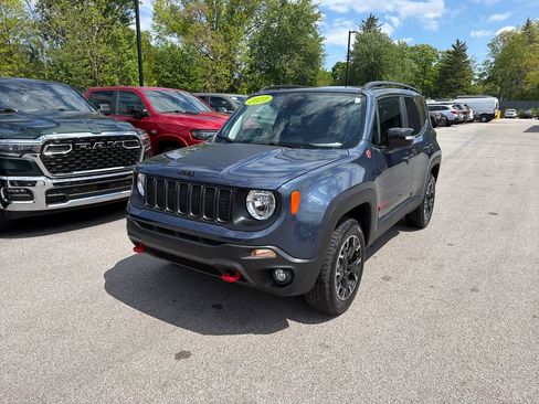 Certified 2023 Jeep Renegade Trailhawk w/ Sun/Sound Group AWD/4WD image 4