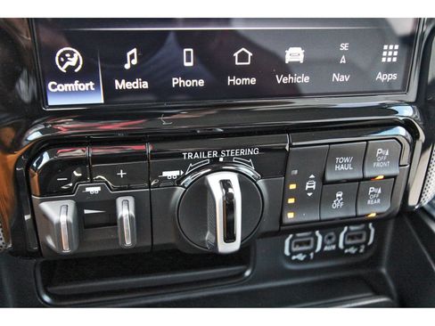 Used 2024 RAM 1500 Limited AWD/4WD image 28