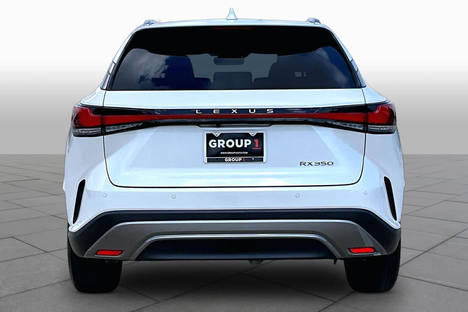 Used 2025 Lexus RX 350 Premium w/ Accessory Package (Z1) FWD image 5