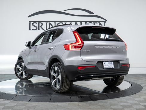 New 2026 Volvo XC40 B5 Plus w/ Protection Package Premier image 28