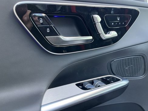 Certified 2025 Mercedes-Benz GLC 43 AMG 4MATIC image 51