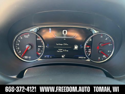 Used 2024 GMC Terrain Denali w/ Denali Premium Package AWD/4WD image 15
