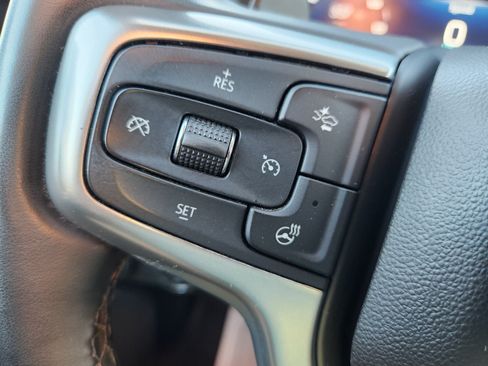 Used 2025 Chevrolet Silverado 1500 RST AWD/4WD image 41