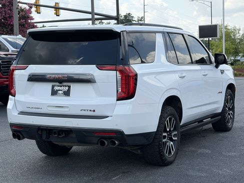 Used 2023 GMC Yukon AT4 w/ AT4 Premium Package AWD/4WD image 11