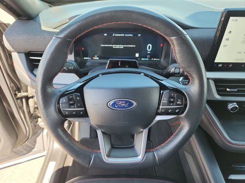 Used 2025 Ford Explorer ST-Line AWD/4WD image 20