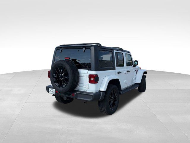 Used 2021 Jeep Wrangler Unlimited Sahara w/ Cold Weather Group AWD/4WD image 6
