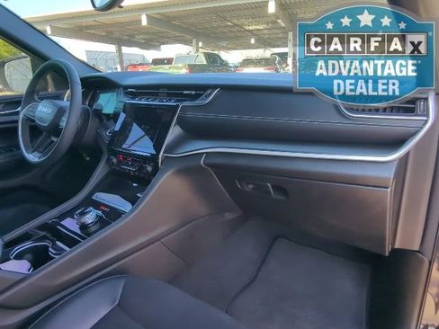 Used 2023 Jeep Grand Cherokee L Altitude image 26