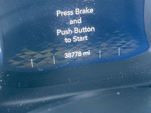 Used 2023 Jeep Wrangler Unlimited w/ Convenience Group AWD/4WD image 19