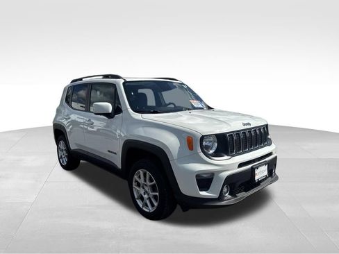 Used 2020 Jeep Renegade Latitude w/ Cold Weather Group AWD/4WD image 8
