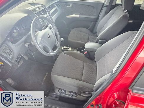 Used 2008 Kia Sportage LX image 11