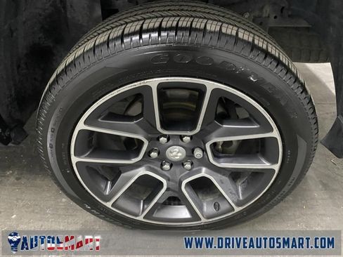 Used 2019 RAM 1500 Laramie image 22